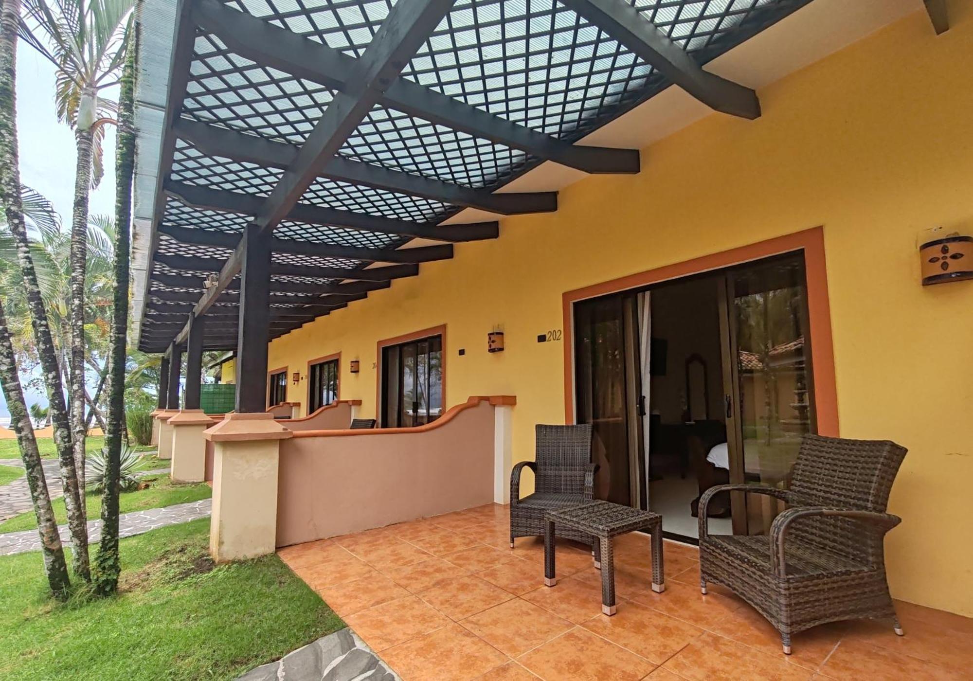 Marenaz Oceanfront Resort Esterillos Este Εξωτερικό φωτογραφία