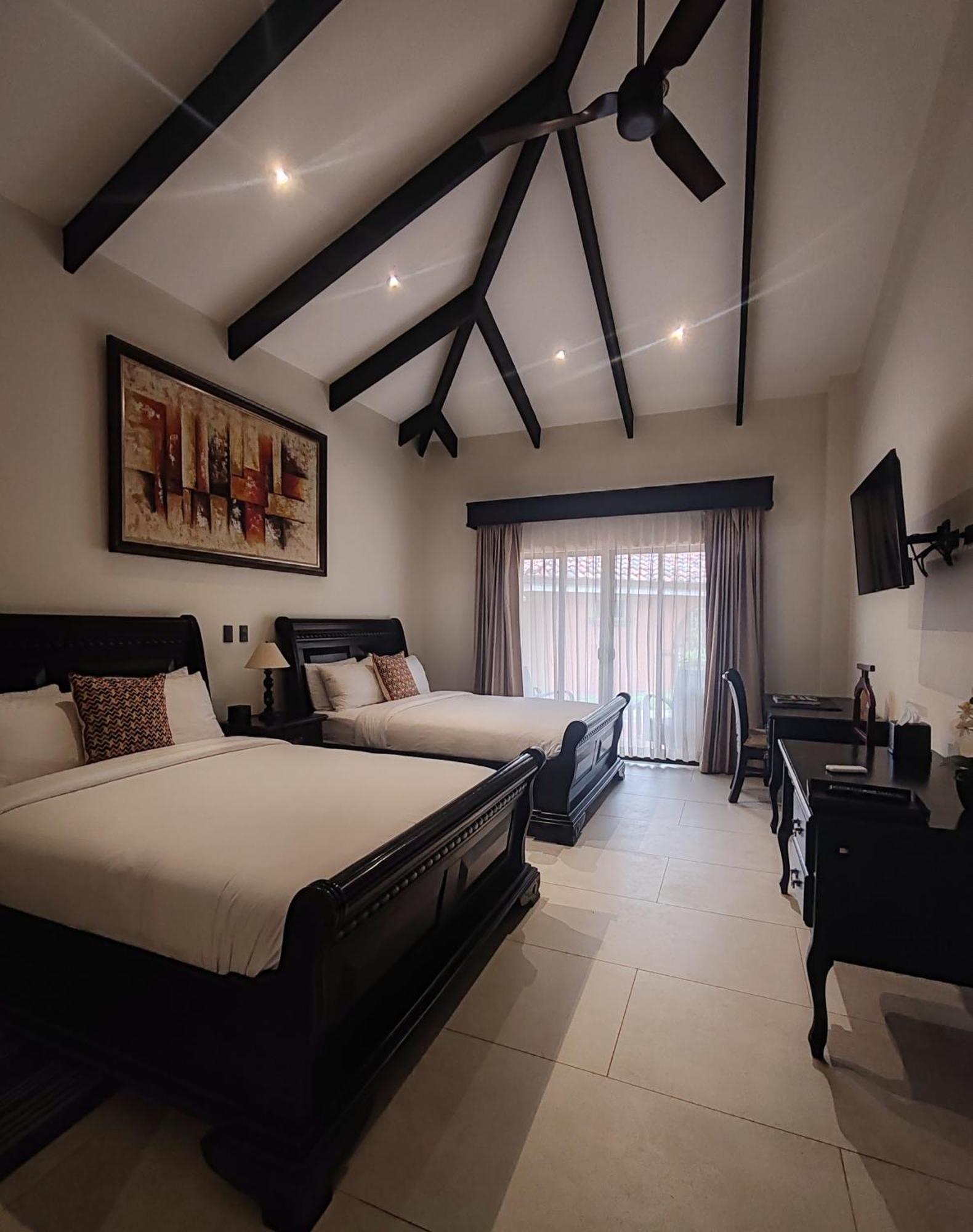 Marenaz Oceanfront Resort Esterillos Este Εξωτερικό φωτογραφία